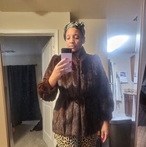 Brown Fur (MINK) Jacket - Women's Luxurious Short Coat. Barely Worn.